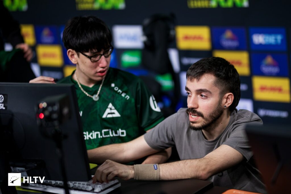 场外风波?BetBoom战队教练因BP问题与队员产生分歧,语音曝光。-电竞比分网 场外风波?BetBoom战队教练因BP问题与队员产生分歧,语音曝光。-电竞比分网