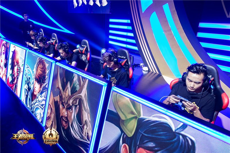 教练的博弈:久哲与SK的BP斗法,成为赛后最大看点。-电竞比分网 教练的博弈:久哲与SK的BP斗法,成为赛后最大看点。-电竞比分网